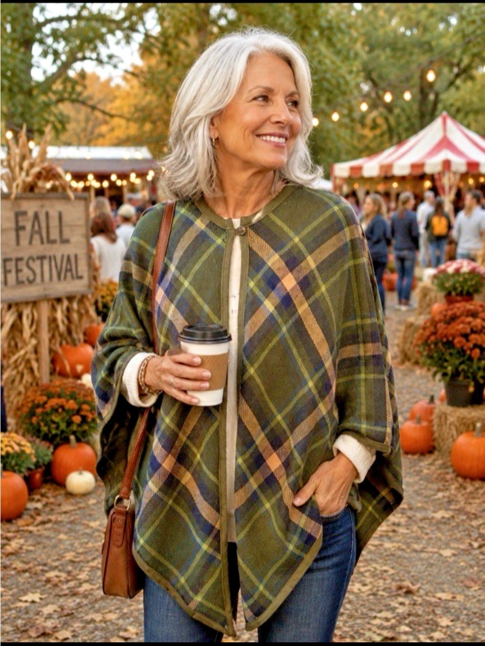 Vintage IKC For Country Wear Women’s L Plaid Cape Green Wool Blend Italian Yarn